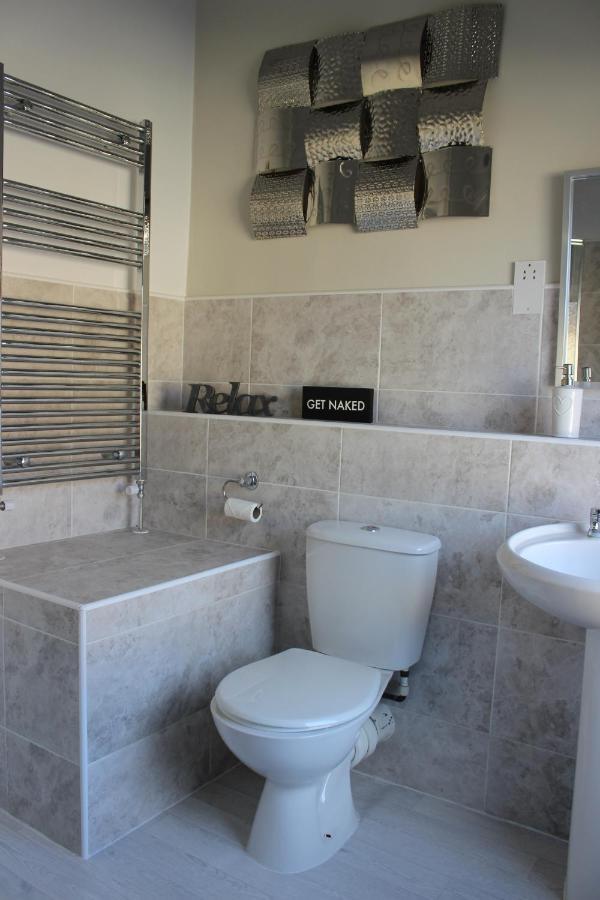The Hampton Beautiful 3 Bedroom House With Conservatory & Garden Holiday home